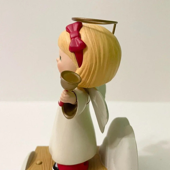 Hallmark Wireless Childrens Angel Choir Hope Christmas Pageant - Picture 6 of 17